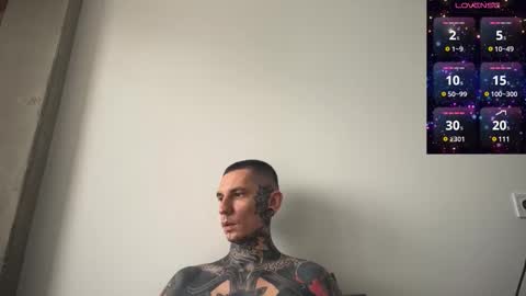 Snapshot of max_reaves chatting on 02/19/25, 09:39 online show from 02/19/25, 09:39