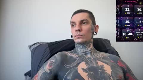 Snapshot of max_reaves chatting on 03/05/25, 10:11 online show from 03/05/25, 10:11