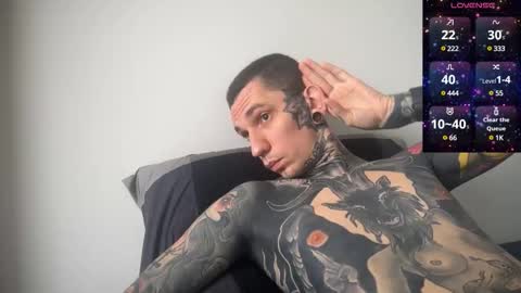 Snapshot of max_reaves chatting on 03/06/25, 06:30 online show from 03/06/25, 06:30