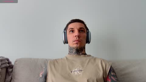    online show from 07/11/26, 06:05