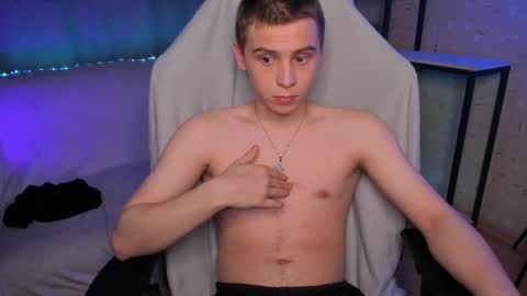 Max online show from 03/12/25, 07:17