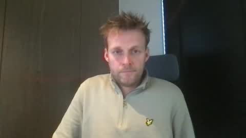 Snapshot of max_straight_1 chatting on 02/03/26, 09:14 Max take off clothes online show from 02/03/26, 09:14