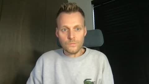 Snapshot of max_straight_1 chatting on 02/12/26, 11:49 Max take off clothes online show from 02/12/26, 11:49