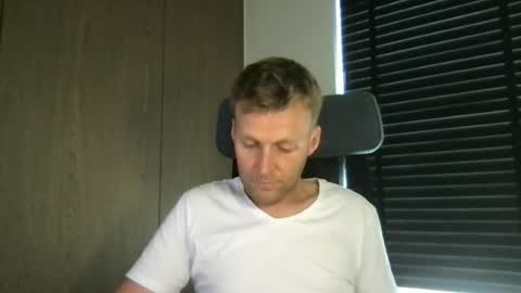 Max take off clothes online show from 06/19/26, 08:18
