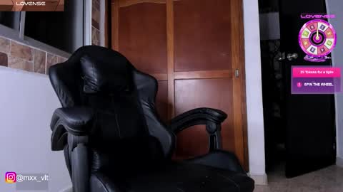 max_valiant1 online show from 11/28/25, 05:54