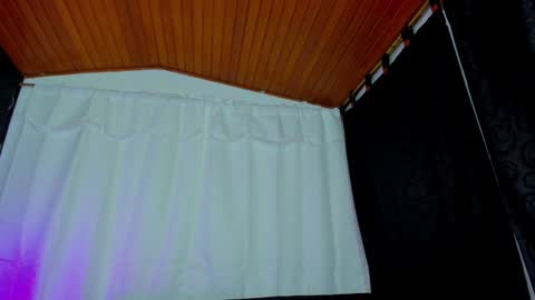 MAX     online show from 01/19/25, 03:18