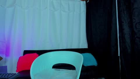 MAX     online show from 01/19/25, 09:44