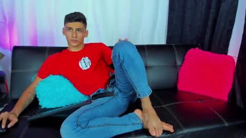 MAX     online show from 01/21/25, 12:46