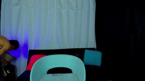 MAX     online show from 01/24/25, 05:21