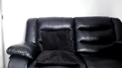 Max online show from 03/28/26, 02:22