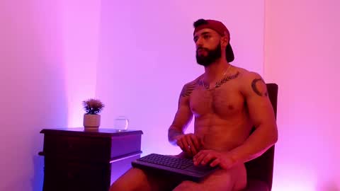 max_xl_ online show from 02/28/25, 10:50