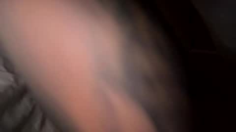 maxbee1323 online show from 04/17/26, 08:06