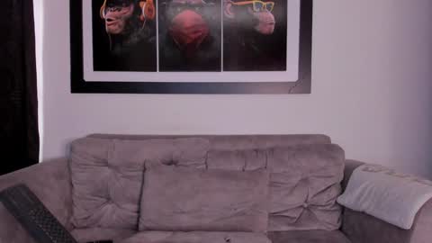 Snapshot of maxcarther chatting on 12/15/24, 06:04 Maxcarther online show from 12/15/24, 06:04