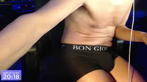 Maxel F online show from 10/04/25, 06:17