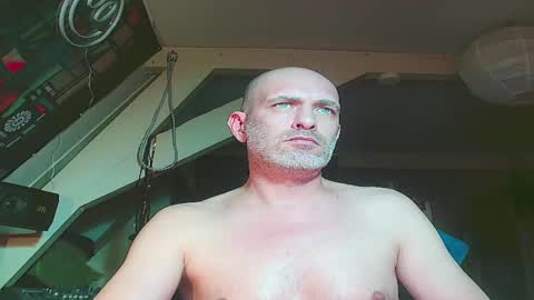 Snapshot of maxhardcore77 chatting on 03/09/25, 10:41 maxhardcore77 online show from 03/09/25, 10:41