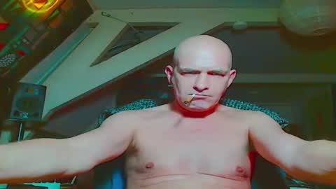 Snapshot of maxhardcore77 chatting on 11/27/25, 06:26 maxhardcore77 online show from 11/27/25, 06:26