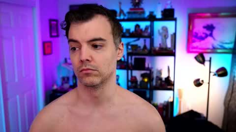 Max Hughes online show from 12/02/25, 01:55