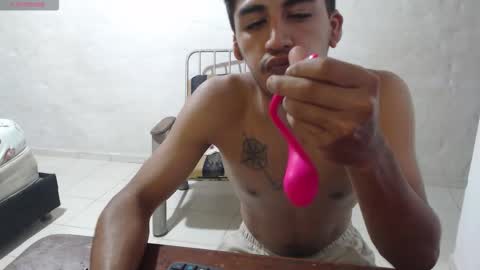 maxi dick online show from 12/05/25, 06:00