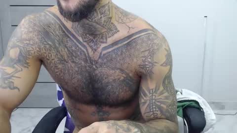 Snapshot of maxi_foxxx chatting on 10/06/25, 08:12 Maximus Fox online show from 10/06/25, 08:12