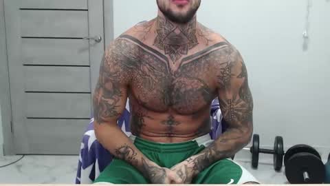 Snapshot of maxi_foxxx chatting on 11/10/25, 02:32 Maximus Fox online show from 11/10/25, 02:32