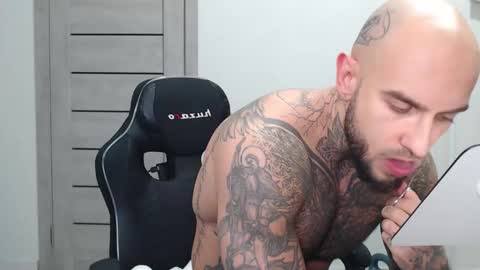 Snapshot of maxi_foxxx chatting on 12/01/25, 10:09 Maximus Fox online show from 12/01/25, 10:09