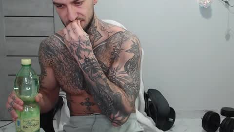 Maximus Fox online show from 04/10/26, 06:29