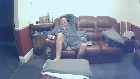 Snapshot of maxi_johnes chatting on 10/03/25, 10:40 MAX online show from 10/03/25, 10:40