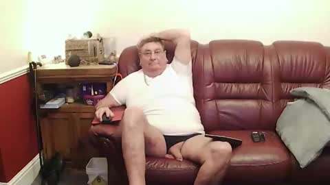 MAX online show from 03/27/26, 10:53