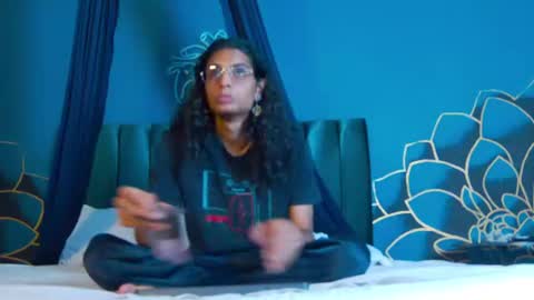 Maxi  Max online show from 07/13/26, 07:27
