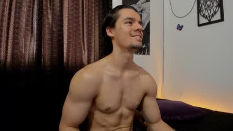 Snapshot of maxi_styles chatting on 12/16/24, 06:16 Alex online show from 12/16/24, 06:16