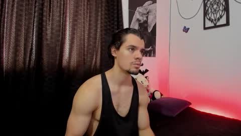 Snapshot of maxi_styles chatting on 12/29/24, 07:43 Alex online show from 12/29/24, 07:43