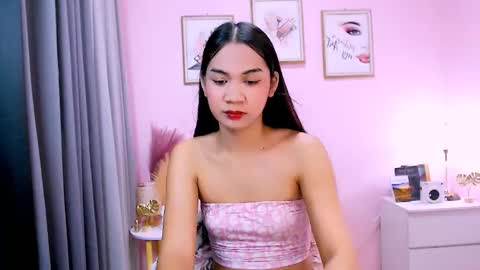 maxie greyson online show from 02/17/25, 03:36