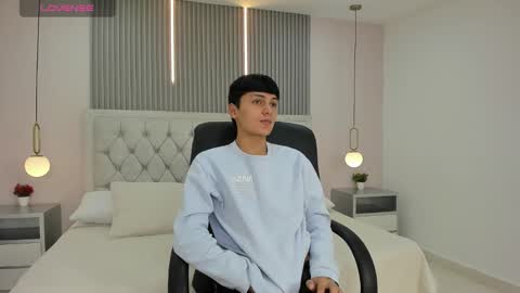 --  -- online show from 12/03/25, 07:01