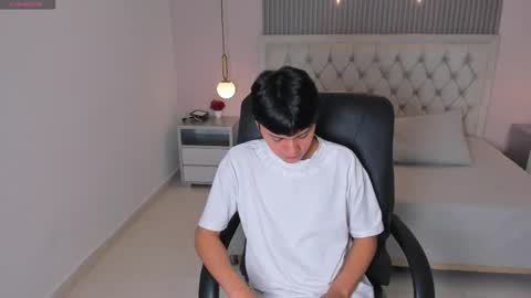 --  -- online show from 12/19/25, 06:59