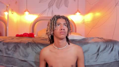 maxim online show from 02/12/25, 06:08