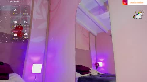 maxim online show from 02/15/25, 09:27