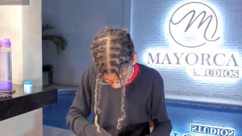 maxim online show from 02/22/25, 03:12