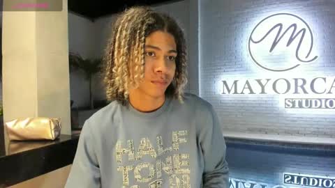 maxim online show from 03/02/25, 03:02