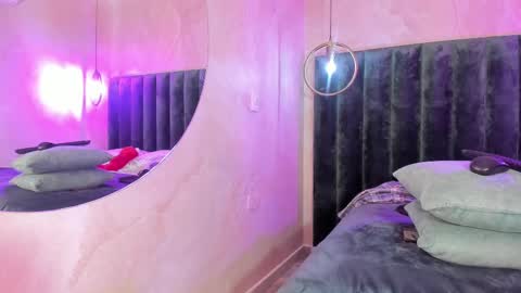 maxim online show from 03/08/25, 06:21