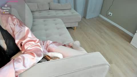 maximacluver online show from 04/15/26, 08:09