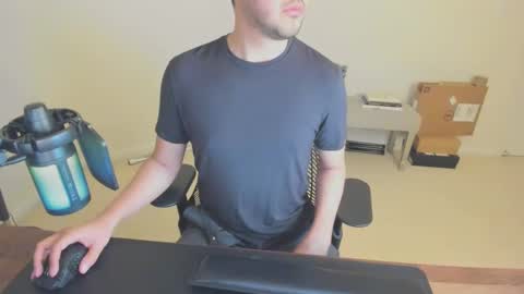 Snapshot of maximal91 chatting on 12/08/24, 10:47 maximal91 online show from 12/08/24, 10:47