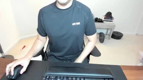 Snapshot of maximal91 chatting on 10/23/25, 08:29 maximal91 online show from 10/23/25, 08:29