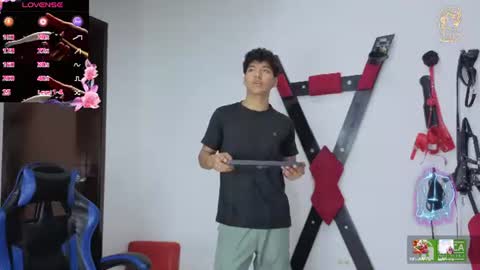 Maximiliano online show from 06/19/26, 01:04