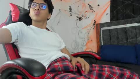 Maximiliano online show from 10/28/25, 08:00