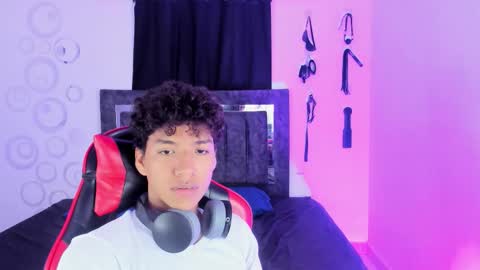 Maximiliano online show from 11/09/25, 07:23