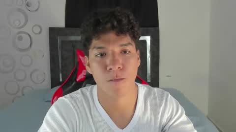 Maximiliano online show from 03/15/26, 07:53