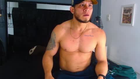 Maximiliano online show from 06/08/26, 01:28