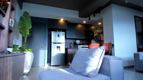 maximo_and_marcelo online show from 11/20/25, 12:05