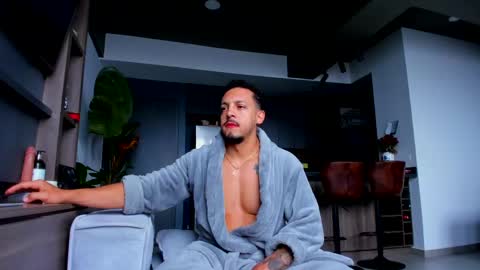 maximo_and_marcelo online show from 05/31/26, 12:01