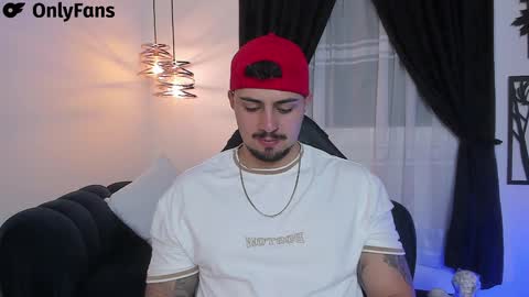 Snapshot of maximo_rodriguez chatting on 01/11/25, 05:20 Maximo online show from 01/11/25, 05:20